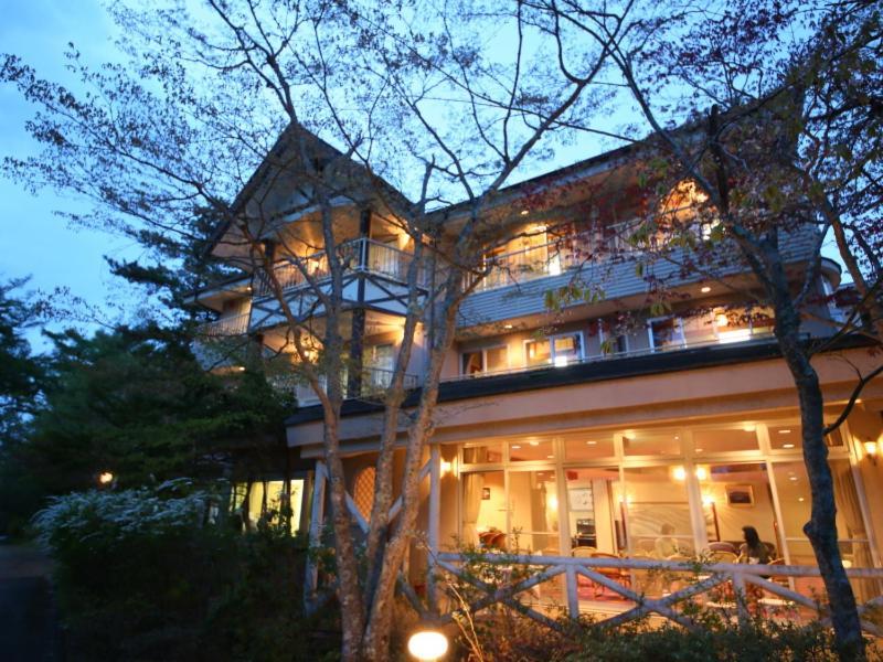 Hotel Sansuiso Yamanakako Exterior photo